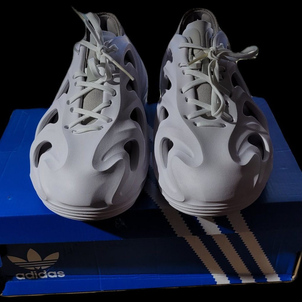 Men's Adidas AdiFOM Q Sneakers Adiplus Off White & Aluminum Size 9.5  - Open Box